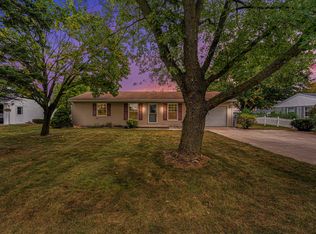 458 Larimer Dr, Millersburg, IN 46543
