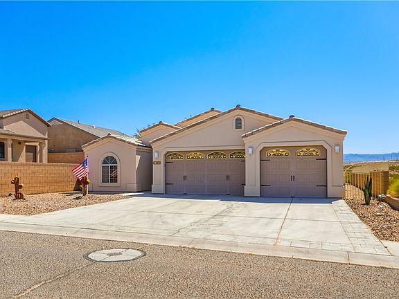 3rd image of 4890 S Mesa Verde Drive