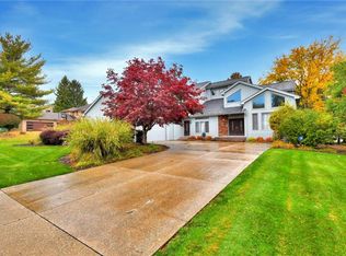 25261 Margot Ct, Beachwood, OH