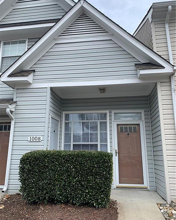 1st image of 1008 Pebblewood Dr