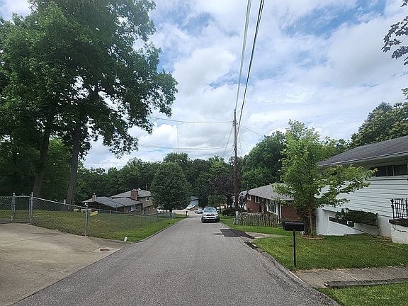 5th image of 515 Spotswood Dr