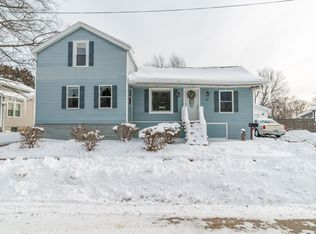 42 Eveline St, Oshkosh, WI 54901