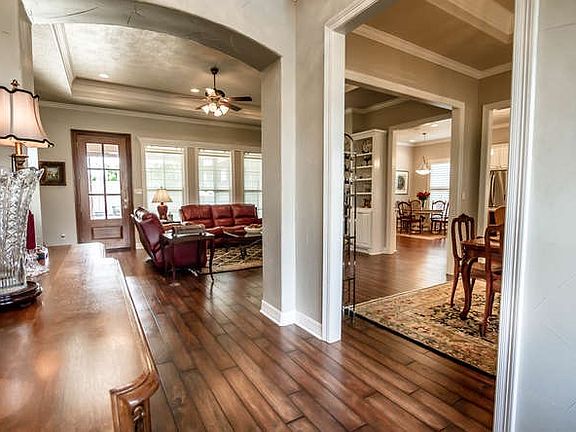 3rd image of 3595 Caffin Dr