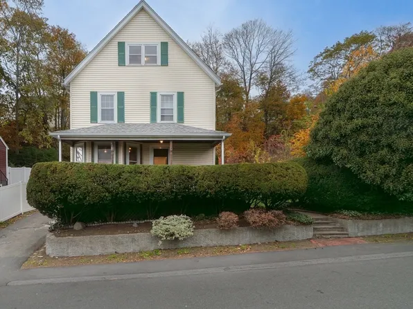 8 Hancock St, Melrose, MA 02176