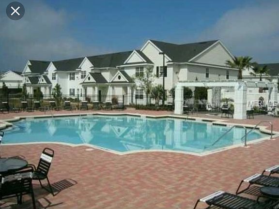 5th image of 225 Southern Pecan Cir Unit 207