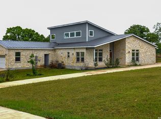 161 Pavilion Dr, Cedar Creek, TX 78612