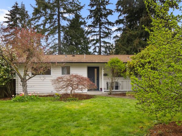 8412 NE 139th St, Kirkland, WA 98034