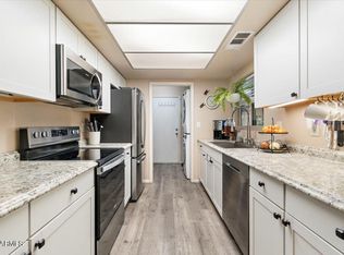 4561 W McLellan Rd, Glendale, AZ 85301