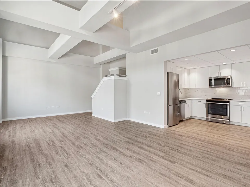 875 Sansom St #Penthouse 204