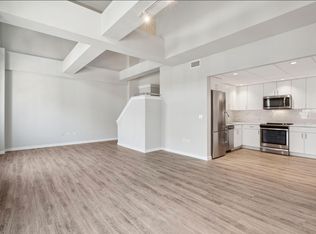 875 Sansom St #Penthouse 204, Philadelphia, PA 19107