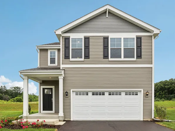 7102 Oakmont Rd, Mount Pleasant, WI 53403