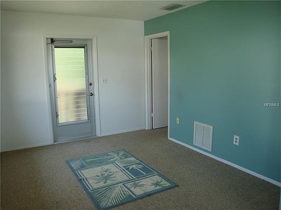 4th image of 461 W Marion Ave #C