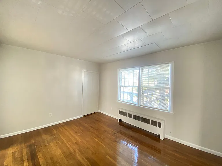 118 Locust St #D — Photo 10