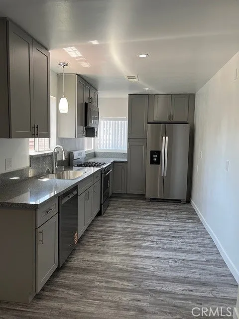 3 bed, 1600 sqft, $4,250 — Photo 4