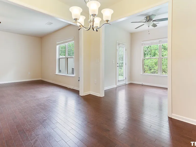 224 Lynchwick Ln — Photo 21