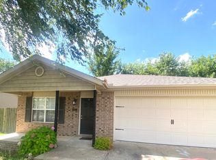 5412 SW Ashfield Dr, Bentonville, AR 72713