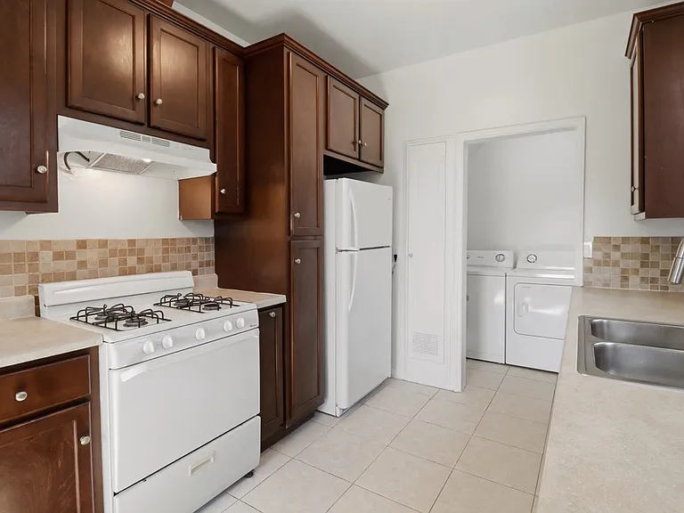 1167 N Kingsley Dr #101 — Photo 7
