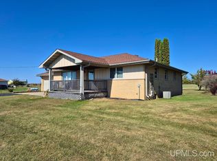 3064 18th Rd, Escanaba, MI 49829