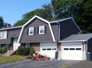 9 Botte Dr, West Haven, CT 06516