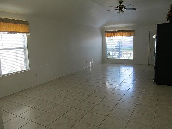 3rd image of 10907 Chelsea Knoll Ln
