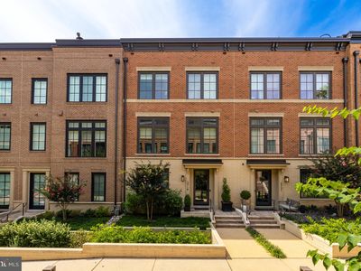 3719 Chevy Chase Lake Dr, Chevy Chase, MD, 20815