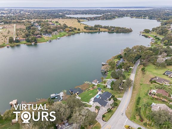 3rd image of 2861 E Crooked Lake Dr