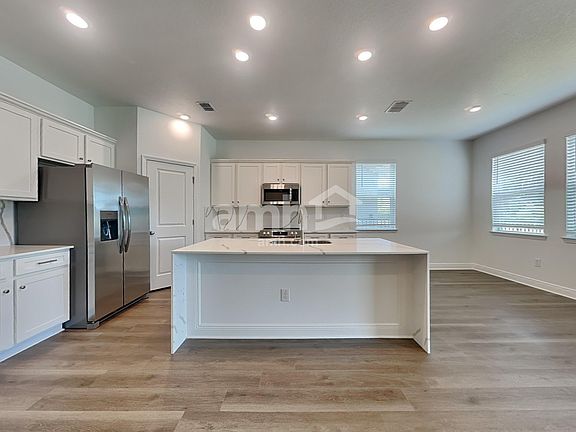 4th image of 6443 Atlantic Beach Ave