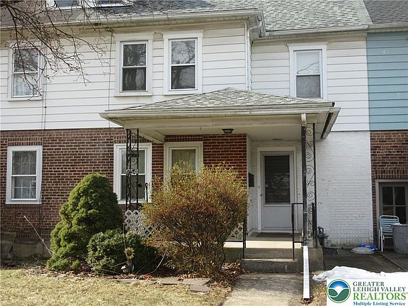 2nd image of 754 E Washington Ave