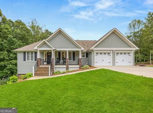 150 Crest Winds Dr, Clarkesville, GA 30523