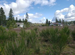 115 Cabernet Cir, Cave Junction, OR 97523