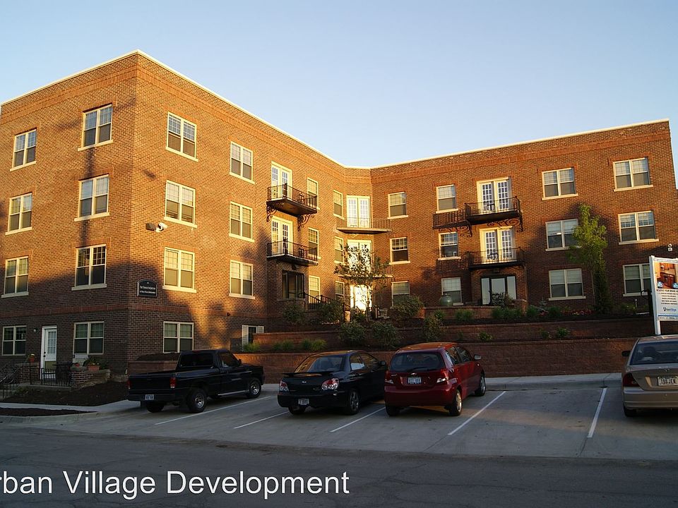 2nd image of 601 S 31st Ave APT 305