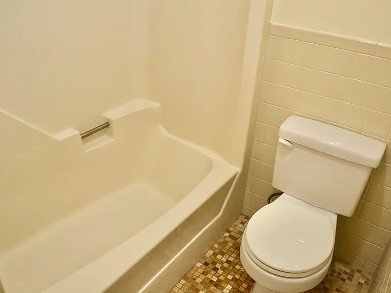 93 Sherman Ave #9 — Photo 10