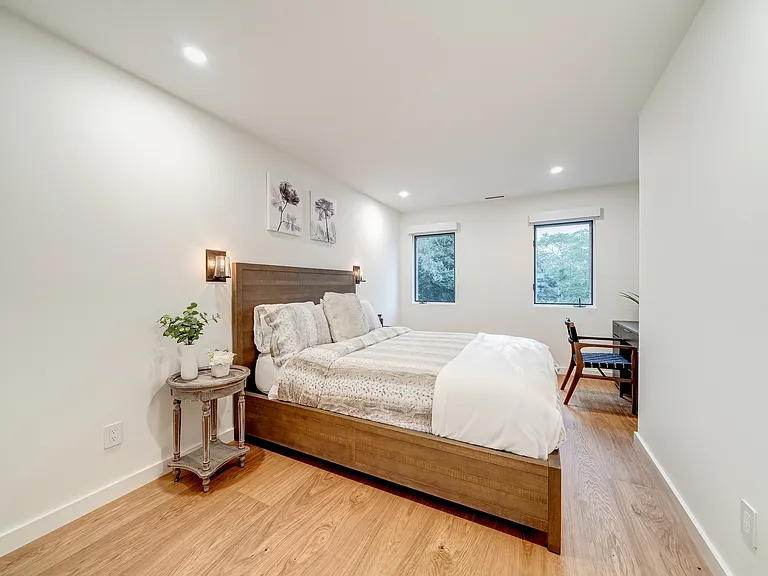 36 E Harbor Dr — Photo 19