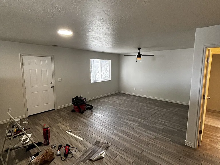 4815 E Levi Ln — Photo 8