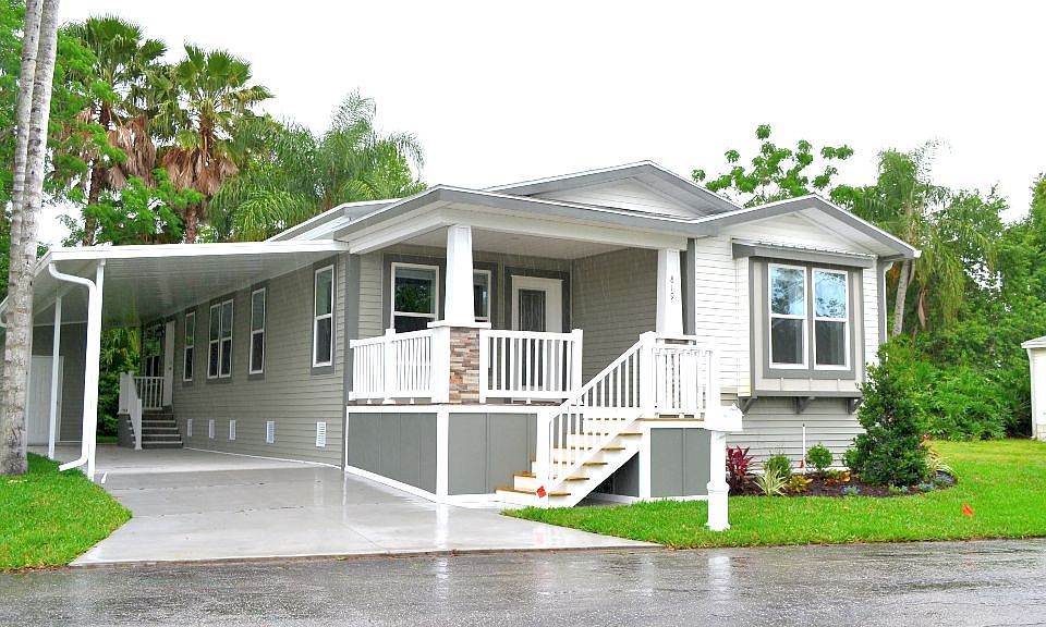 1st image of 819 Holly Hill Dr