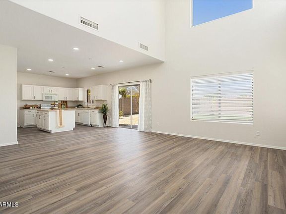 4th image of 17260 W CARIBBEAN Lane