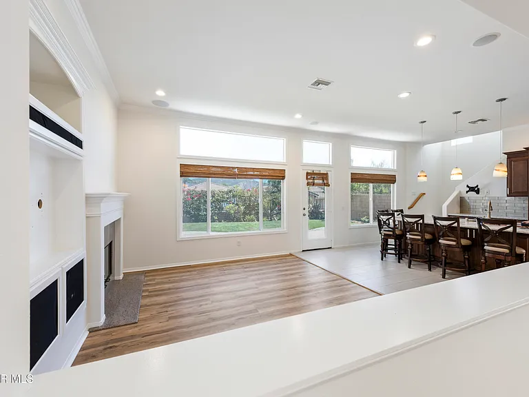 2946 Venezia Ln — Photo 10
