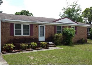 4705 Quaker Ct, Hope Mills, NC 28348