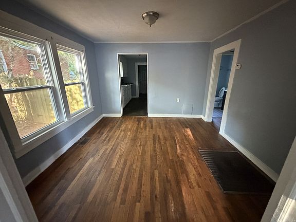 2nd image of 429 Ryan St