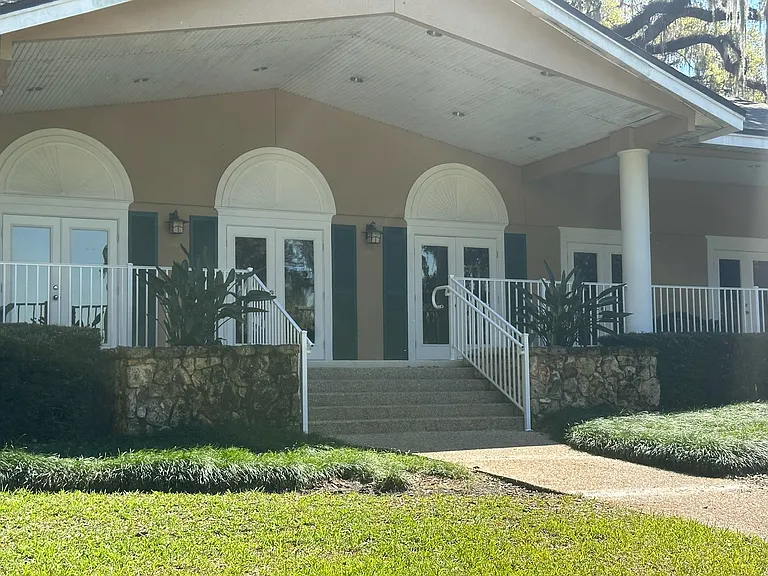 2190 Woodbridge Rd — Photo 3