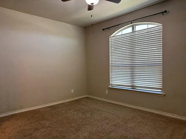 5303 Logan Ct — Photo 10