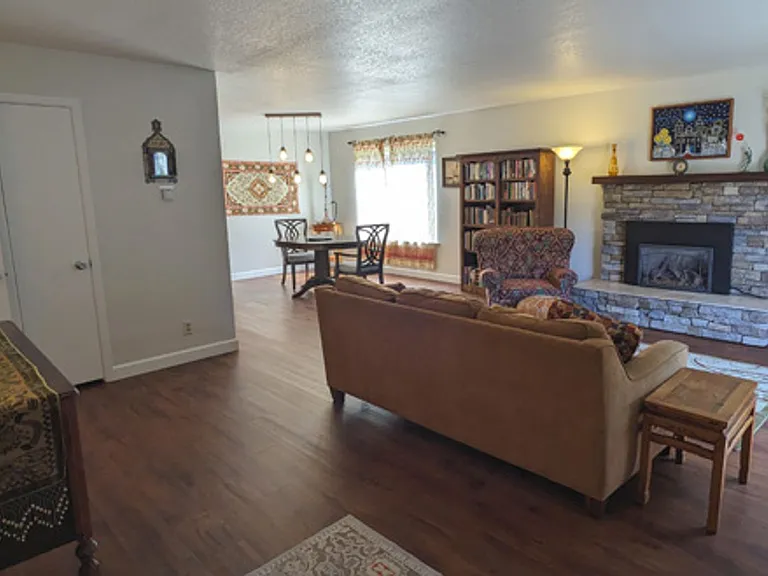 931 Hill St #20 — Photo 3