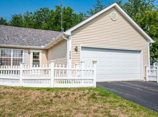 308 Carlton Ct, Genoa City, WI 53128