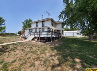 15677 S 38th Rd, Pickrell, NE 68422
