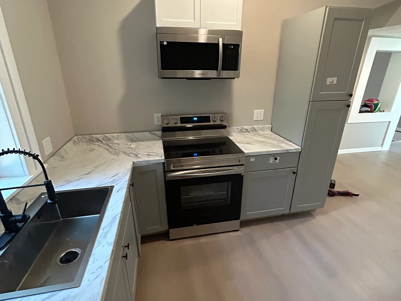 3 bed, 1749 sqft, $1,899 — Photo 3
