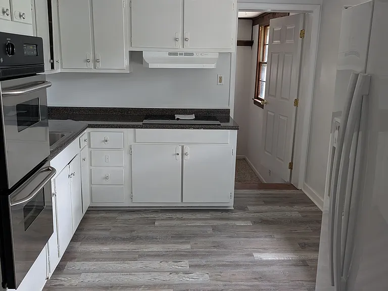 205 Lineberry Rd — Photo 3