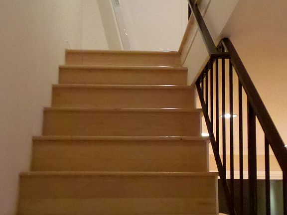 4th image of 623 E Angeleno Ave