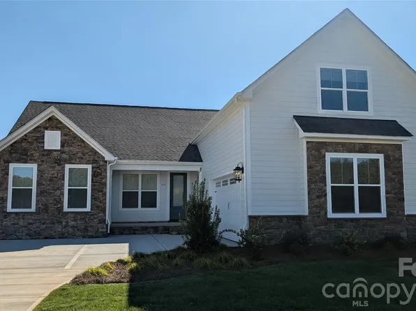 1652 Dresden Dr, Rock Hill, SC 29732