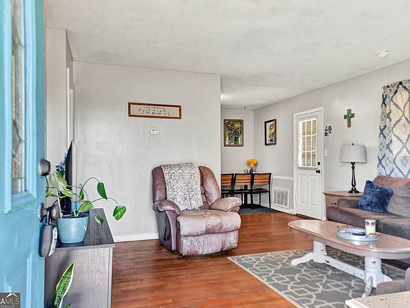 4th image of 2535 Barnett Shoals Rd