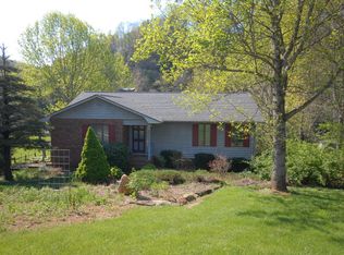 208 Beau Rivage Dr, Crumpler, NC 28617